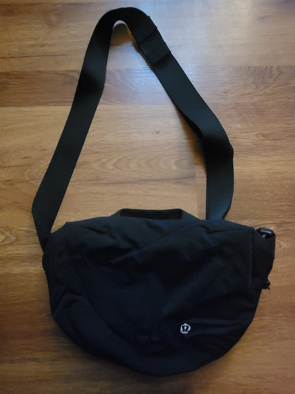 lululemon athletica Black Crossbody Messenger Sling